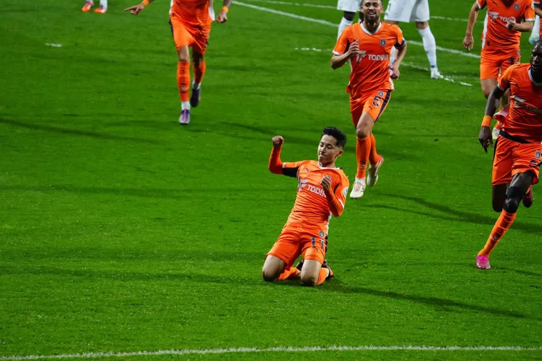 Fayzullayevdan debyut gol, Shomurodov to‘purarlik poygasini davom ettirdi