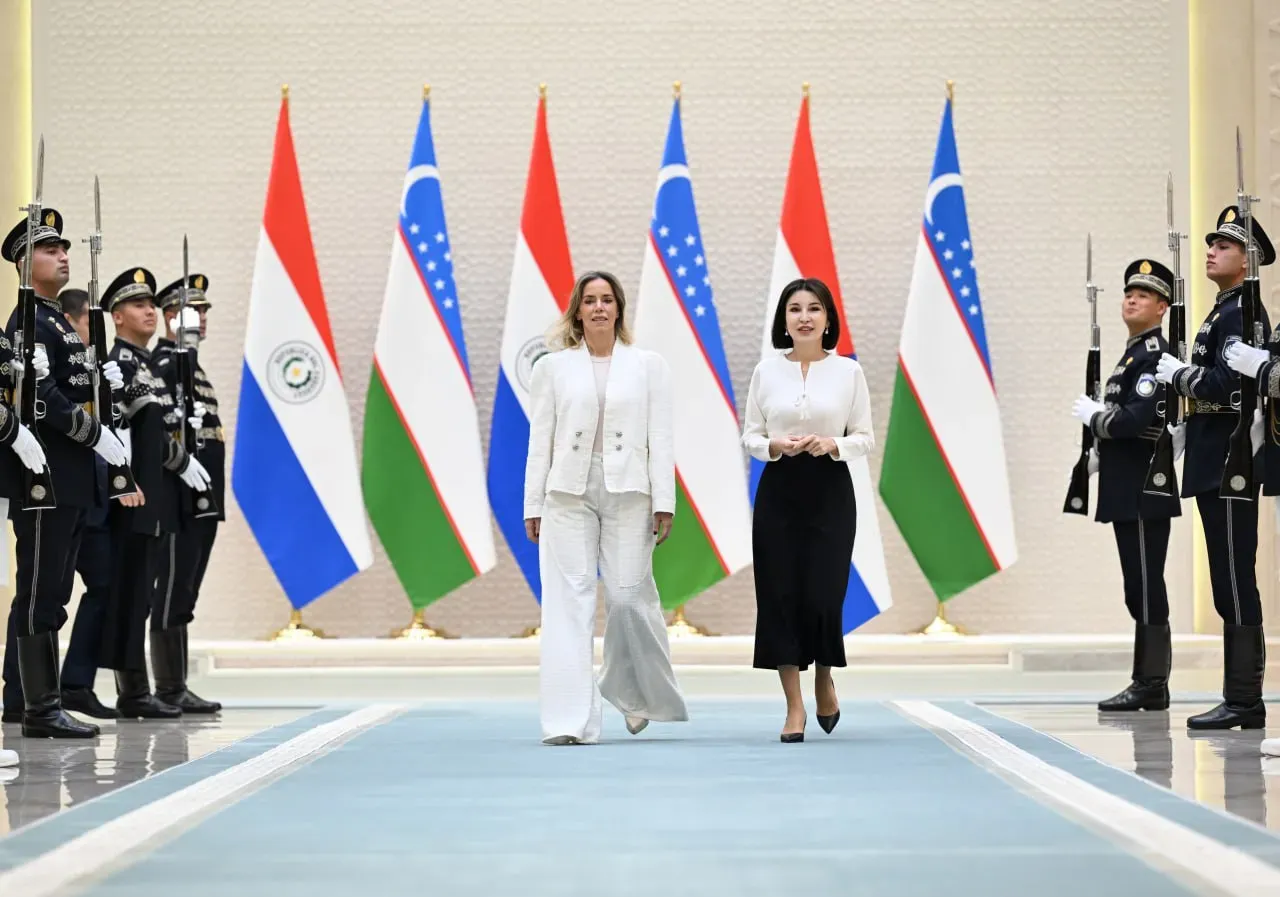 
														
														Ziroat Mirziyoyeva Paragvay Respublikasining Birinchi xonimi bilan uchrashdi
														
														