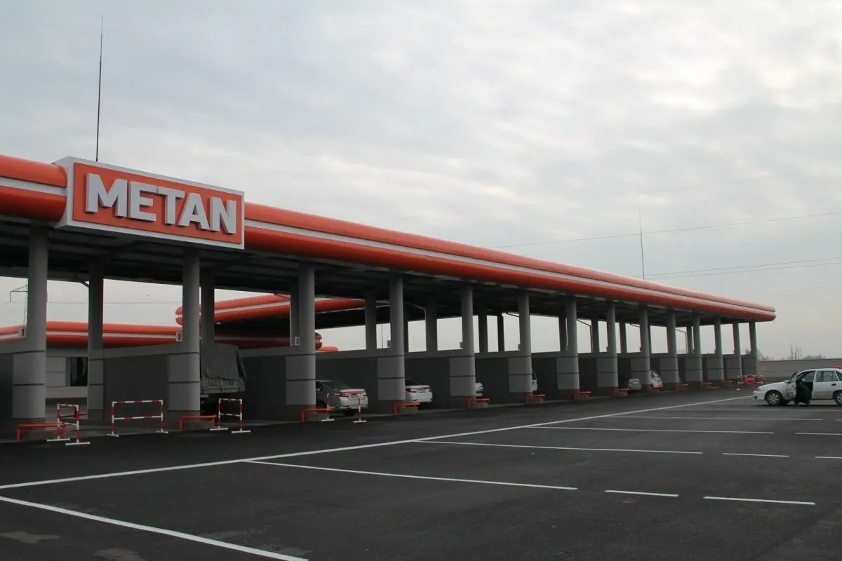 
														
														Poytaxtdagi 78 ta “zapravka”larning ish vaqti soat 06:00 dan 23:00 ga qadar etib belgilandi
														
														