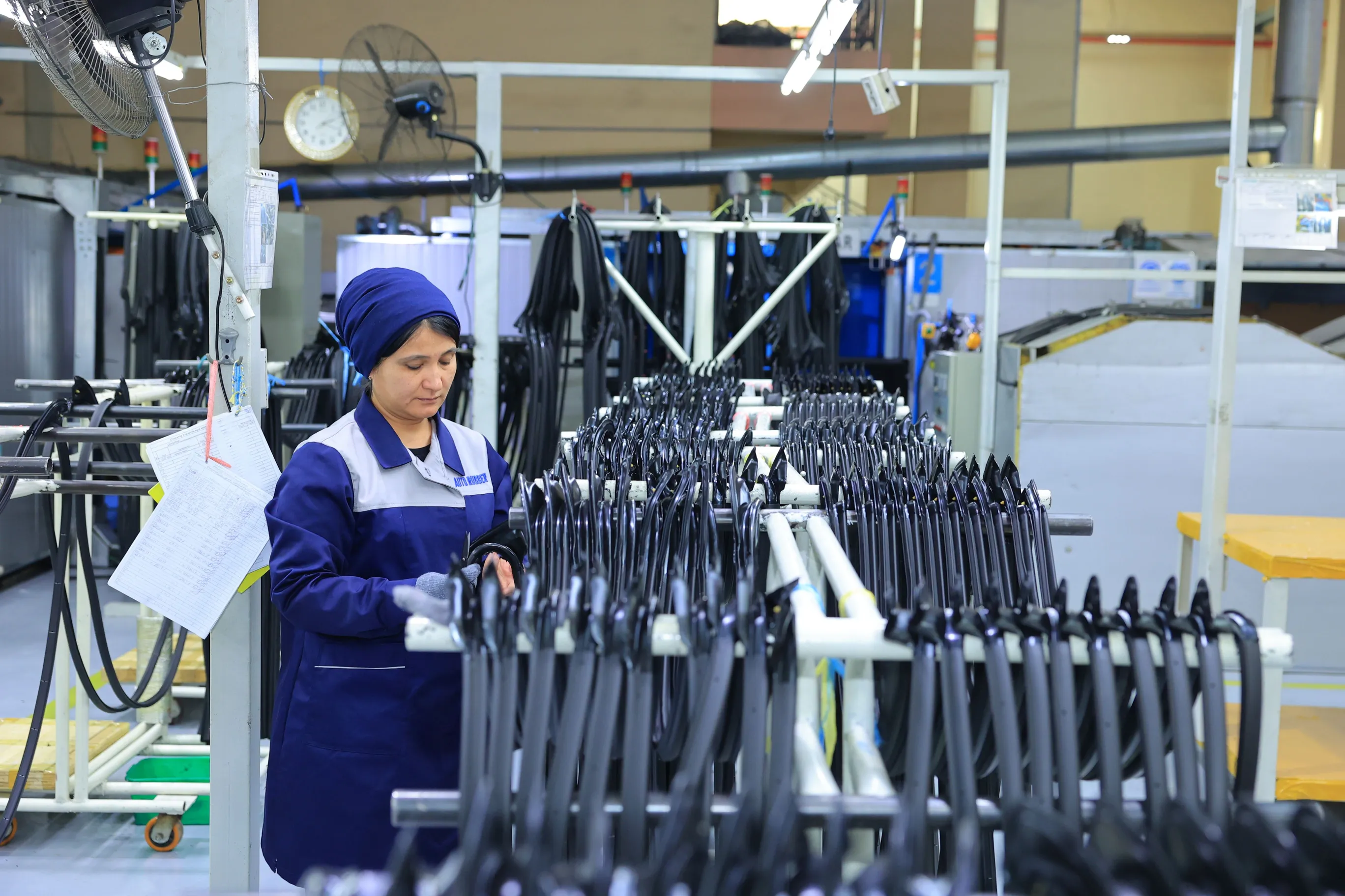 
														
														O‘zbekistonda 318,3 mingta MChJ faoliyat yuritmoqda
														
														