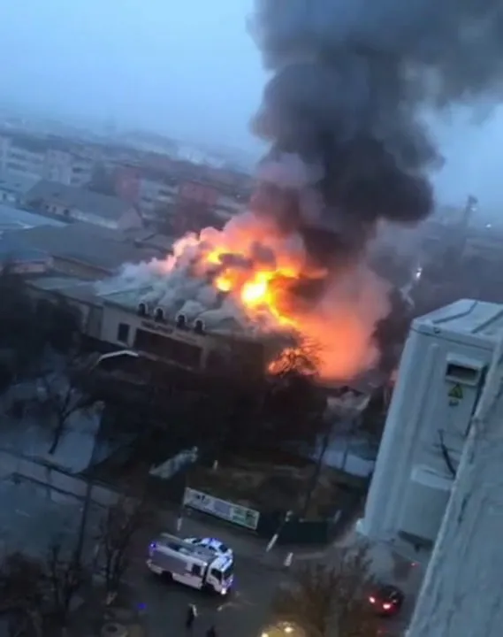 Qarshida restoran yonib ketdi