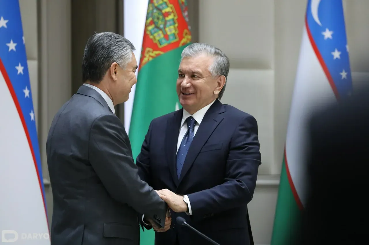 Shavkat Mirziyoyev Gurbanguli Berdimuhamedov bilan telefonlashdi