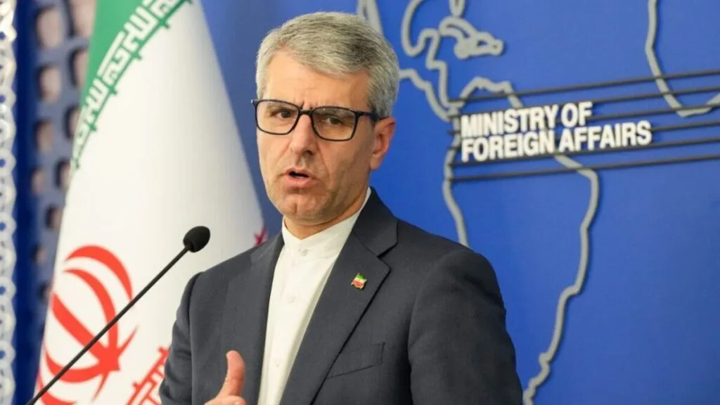 
														
														Эрон ички муаммоларни ҳал этишда ташқи аралашувга йўл қўймаслигини маълум қилди
														
														