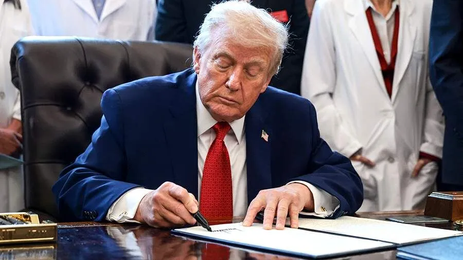 Oq uy AQShning 66 ta xalqaro tashkilotdan chiqishini e’lon qildi