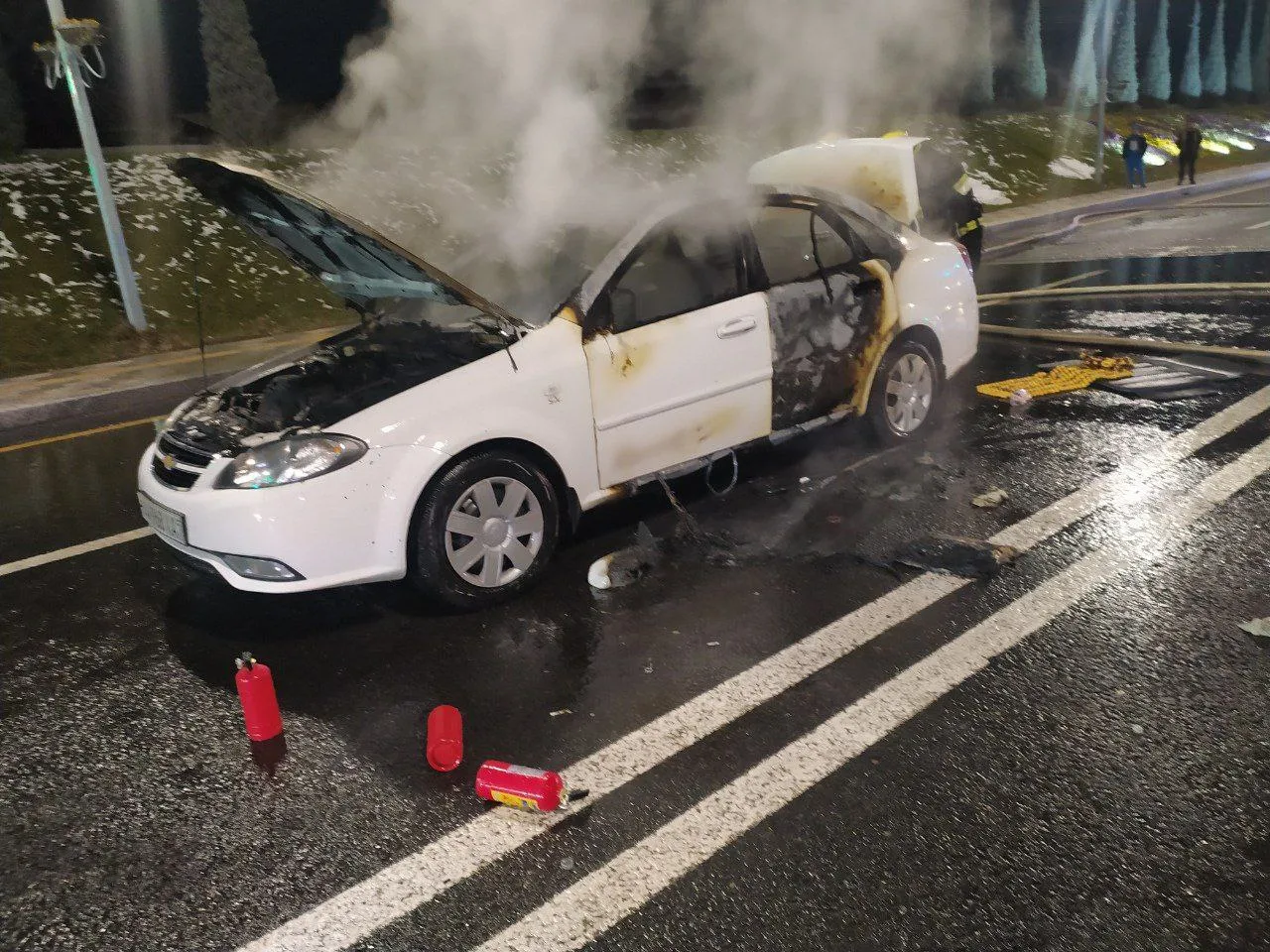 Тошкентда Gentra ёниб кетди