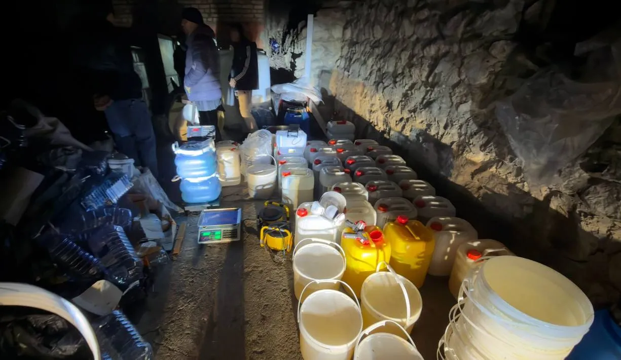 
														
														Тошкент ва Андижонда йирик нарколаборатория фош этилди
														
														