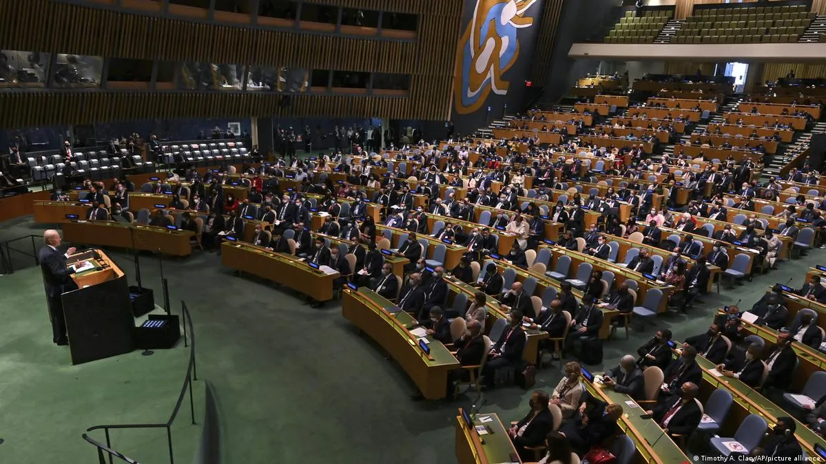 
														
														BMT Ukrainada tinchlikni qo‘llab-quvvatlovchi rezolyutsiyani qabul qildi
														
														