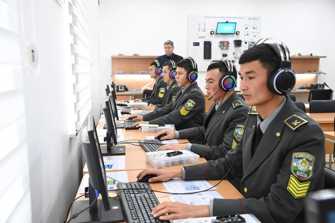 
														
														Киберспорт, дрон ва робот технологиялари йўналишидаги замонавий спорт турлари бўйича мусобақа ташкил этилади.
														
														