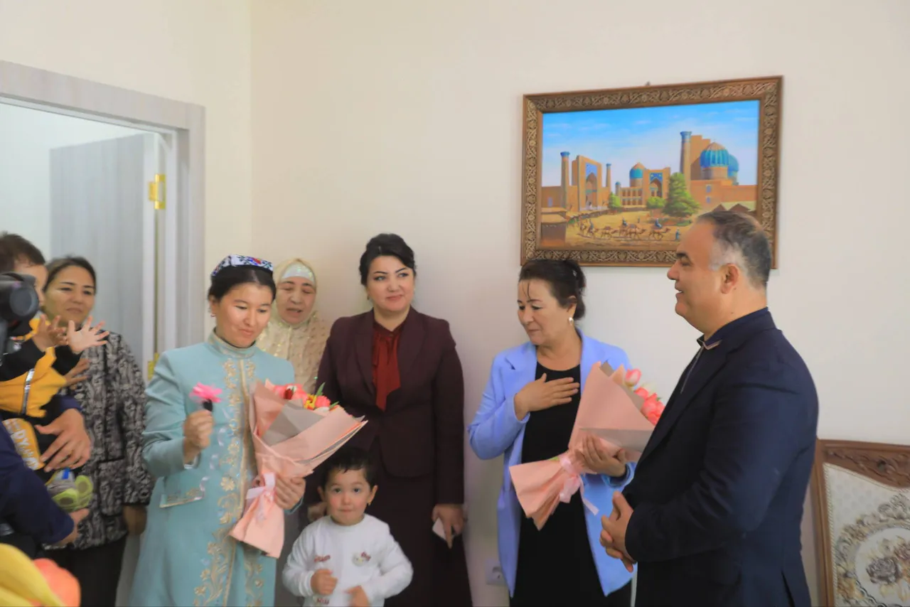 
														
														Самарқандда Зулфия мукофоти совриндори Латофат Амировага уй топширилди
														
														