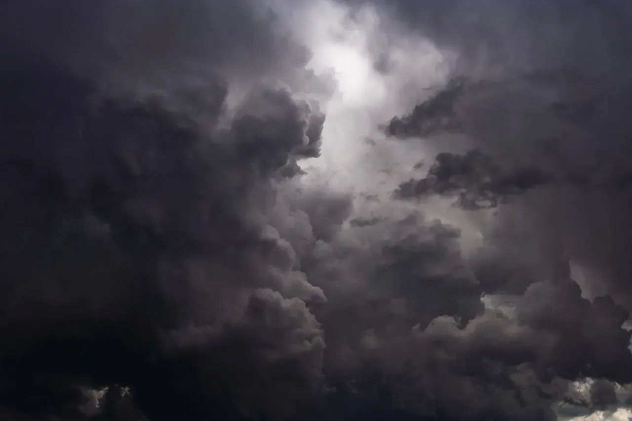 Ўзбекистон ҳудудига “кислотали булутлар” келиши ҳақидаги хабарлар рад этилди