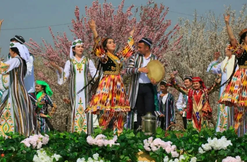 
														
														Ўзбекистонликлар Рамазон ҳайити ва Наврўз байрами муносабати билан неча кун дам олади?
														
														