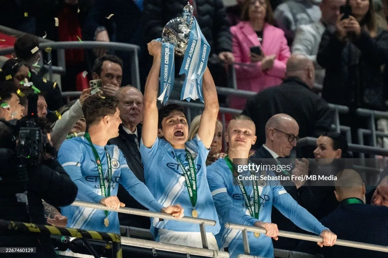 Абдуқодир Ҳусанов “Манчестер Сити” таркибидаги илк совринини қўлга киритди