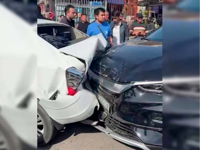 Тошкентда 8 та автомобиль иштирокида ЙТҲ содир бўлди