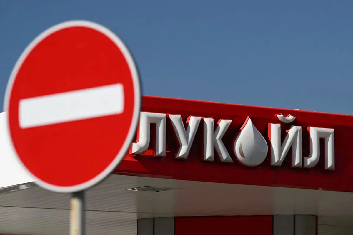 “Лукойл” санкциялар сабаб хориждаги активларини сотишга мажбур бўлмоқда