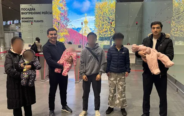 
														
														Санкт-Петербургда қаровсиз қолган беш нафар бола Ўзбекистонга олиб келинди
														
														