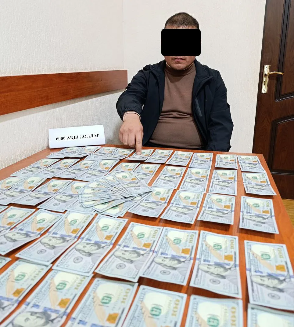 Жиззахда “Ҳудудгаз” ходими 6 минг доллар олган вақтида ушланди