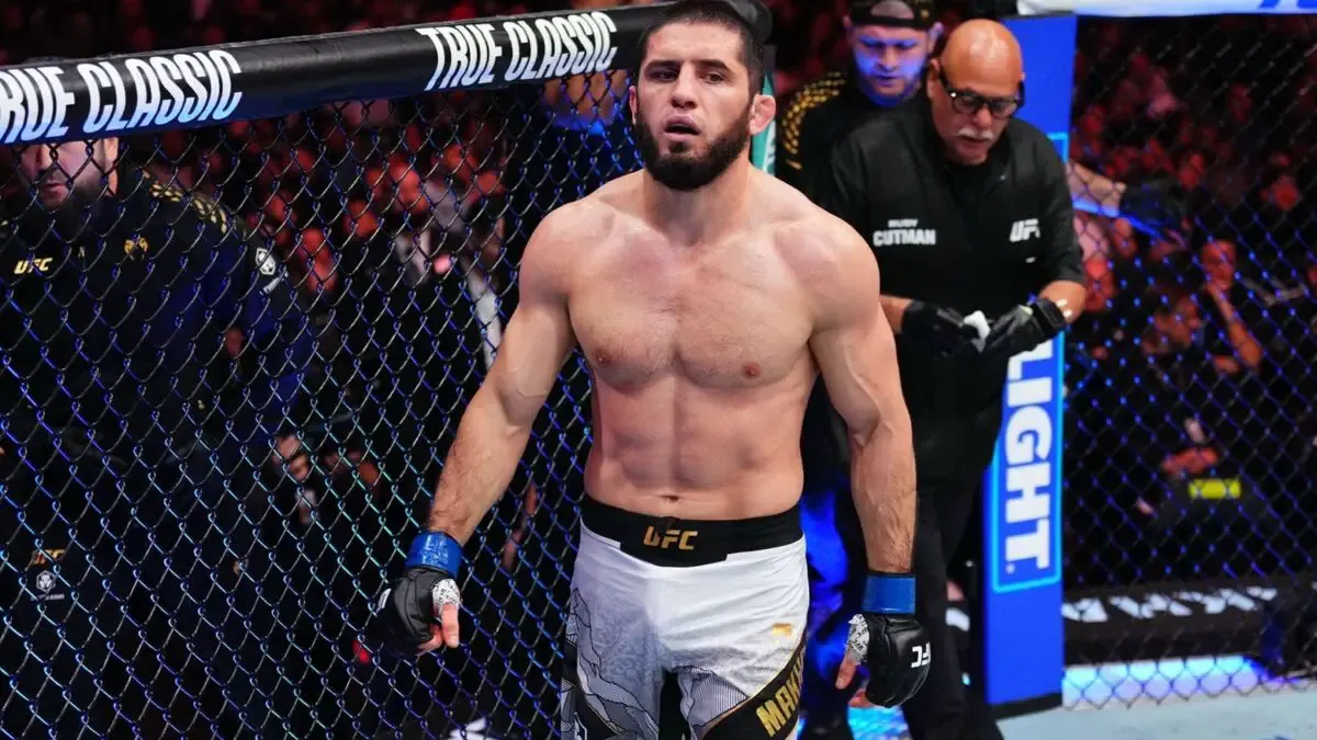 UFC. Islam Maxachev yarim o‘rta vazn toifasi chempioniga aylandi