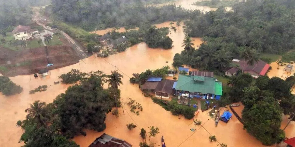 Indoneziyadagi suv toshqinlari qurbonlari soni 500 nafardan oshdi