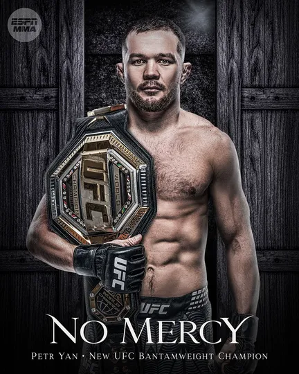 UFC. Пётр Ян Мераб Двалишвилидан камарни тортиб олди