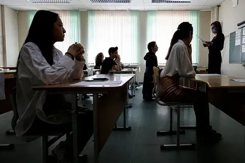 Rossiyada migrantlar ishlashi mumkin bo‘lmagan sohalar kengaytirildi