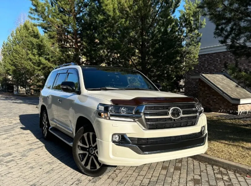 O‘zbekistonda davlat organlarining xizmat mashinalari xatlovdan o‘tkazilib, ortiqchasi sotuvga chiqariladi