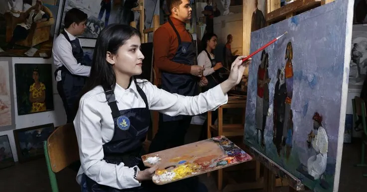 Бобур шаҳрида рассомлар фестивали ташкил этилиб, ғолиблар автомобиль билан тақдирланади