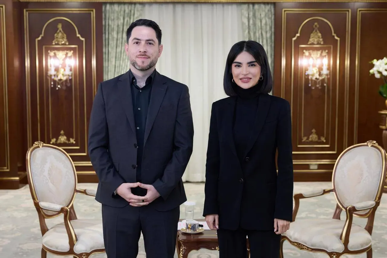 
														
														“Men xizmatchiman. Men, birinchi navbatda, otamga xizmat qilaman”. Saida Mirziyoyeva katta intervyu berdi
														
														