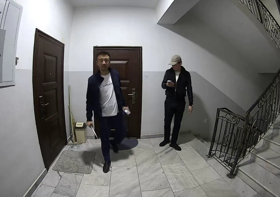 
														
														Тошкентдаги “дом” йўлагида пичоқ билан юрган эркак ушланди
														
														