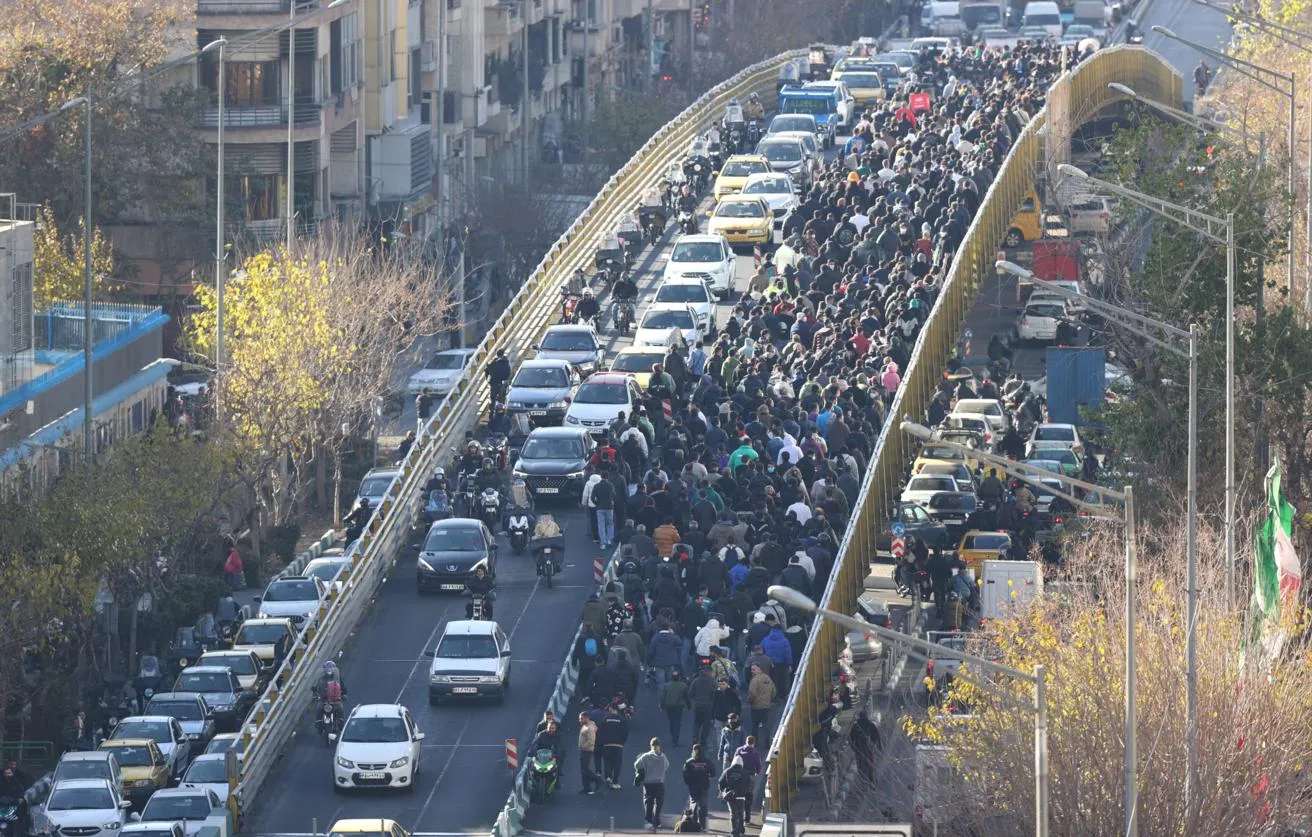 
														
														Eron Isroil va AQShni mamlakatdagi norozilik namoyishlarini uyushtirishda aybladi
														
														