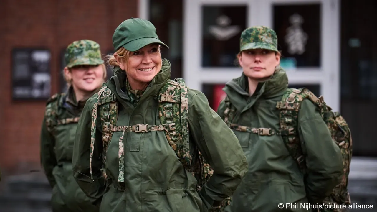 
														
														Нидерландия қироличаси армияда хизмат қилишни режалаштирмоқда
														
														