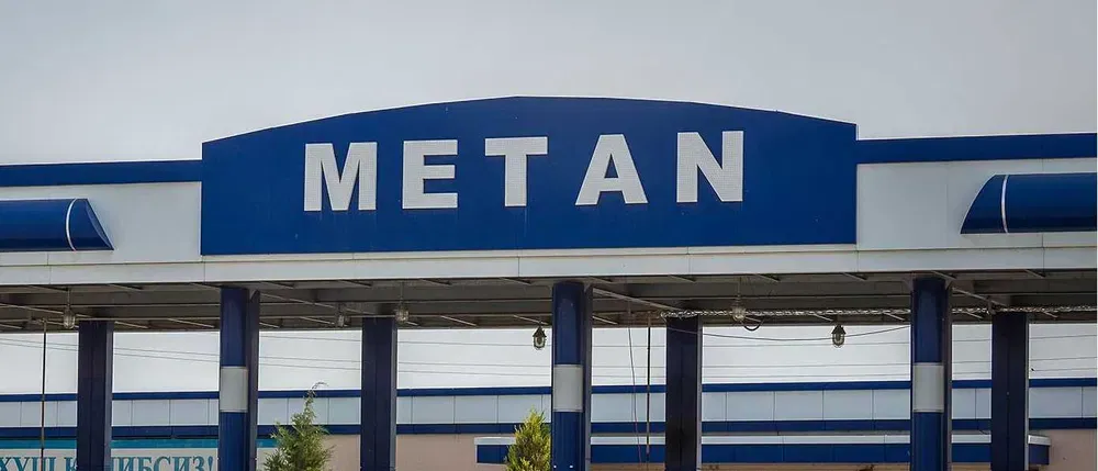 Бугун метан “заправка”лар ижтимоий соҳа ва жамоат транспорти учун фаолият юритади – Энергетика вазирлиги