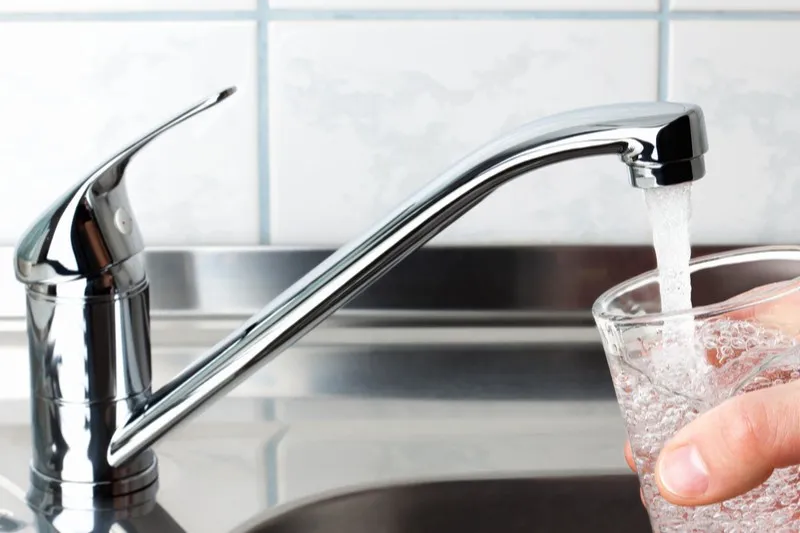 Toshkentda jadval bo‘yicha sovuq suv vaqtincha o‘chiriladi