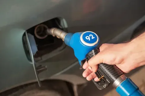O‘zbekistonda AI-92 benzin narxi bir kunda 7,4 foizga oshdi